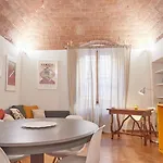 La Mi Casa A
