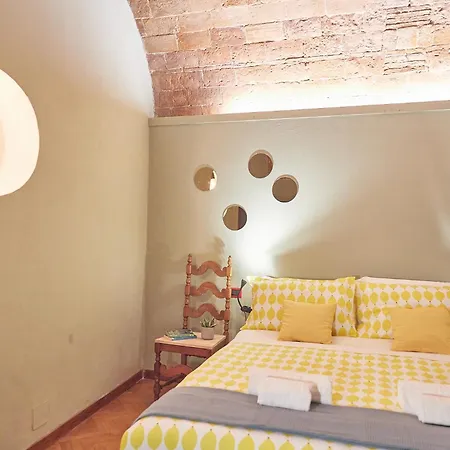 La Mi Casa A