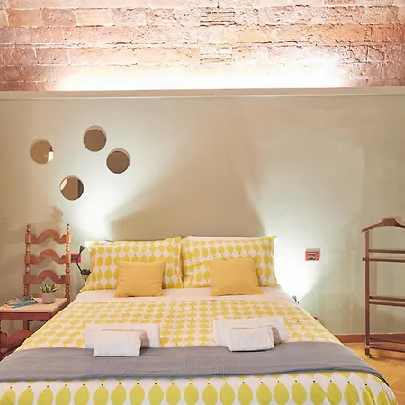 La Mi Casa A